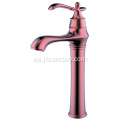 Grifo para lavabo monomando alto de latón dorado rosa